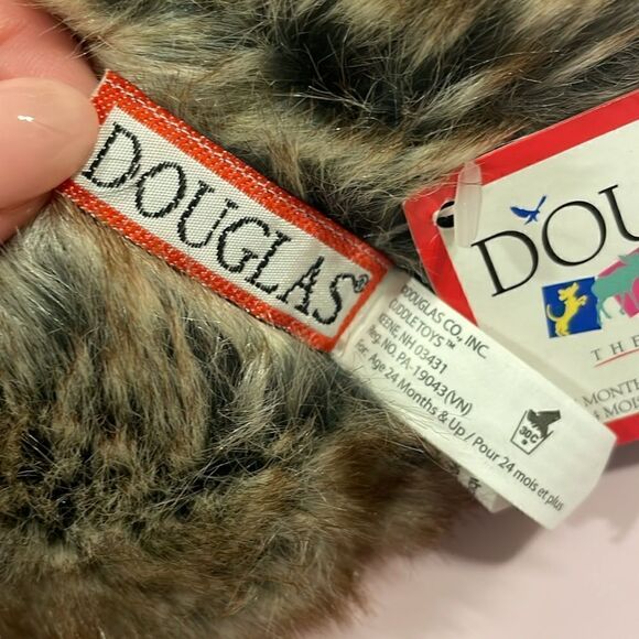 Douglas Cuddle Toys Gray Chinchilla 4127 Camilla NWT Excellent Used Condition - Picture 11 of 12